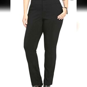 New Torrid studio Jetsetter Straight Leg Trousers Pants Short plus Size 24 S NWT